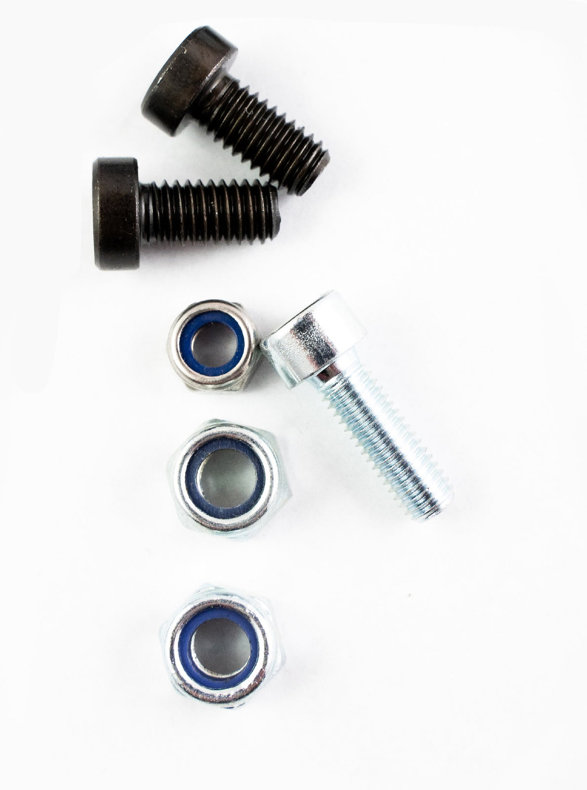 Podwójna blokada obrotu silnika